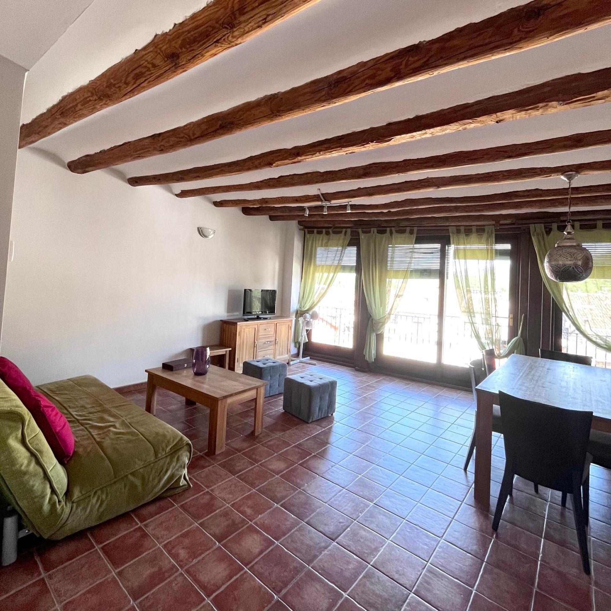 Apartamentos Angelus Plaza Mayor De เกราส์ ภายนอก รูปภาพ