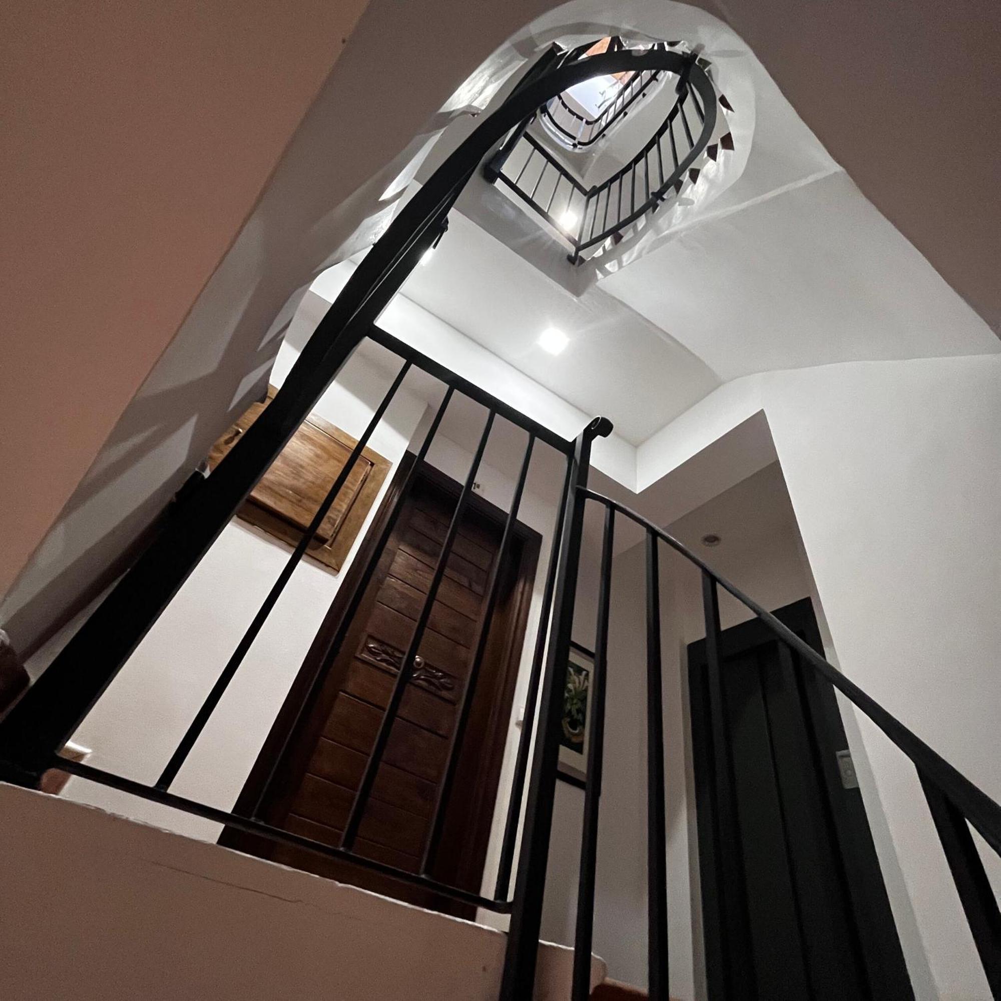 Apartamentos Angelus Plaza Mayor De เกราส์ ภายนอก รูปภาพ